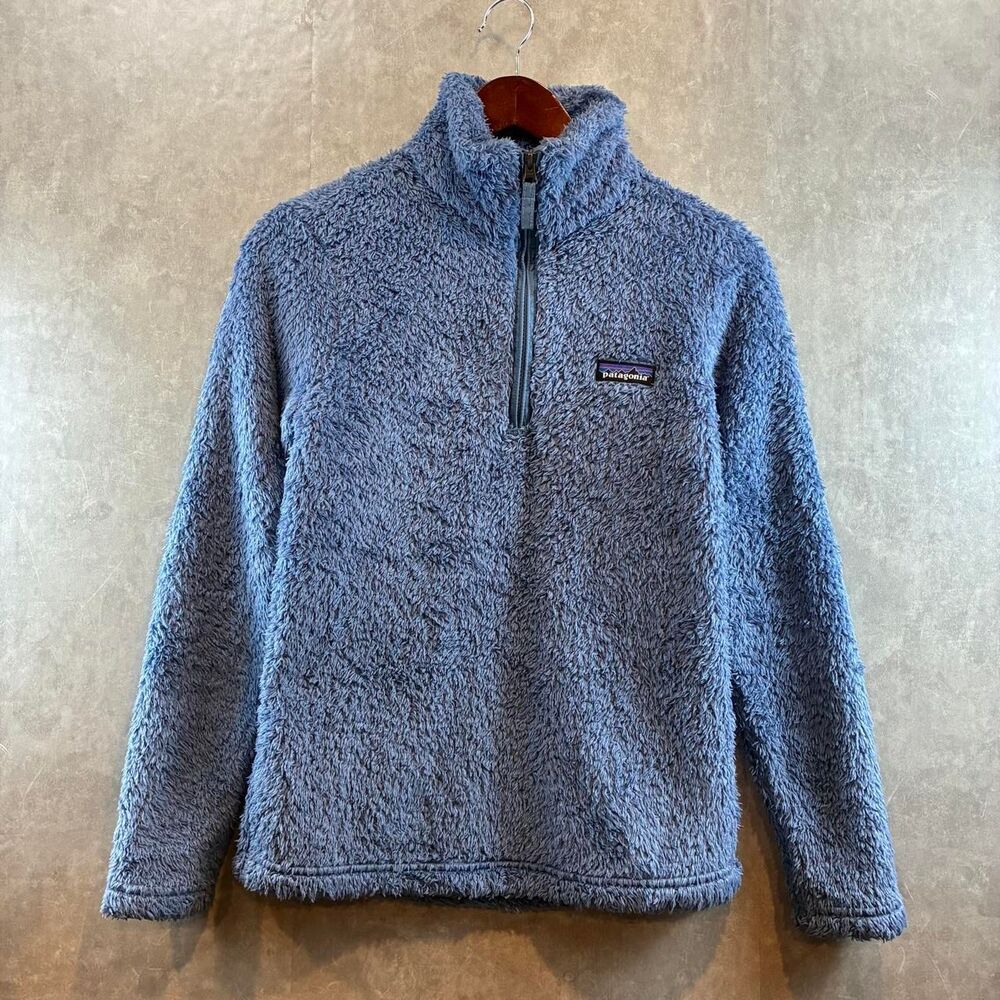 Patagonia Women's Blue and Grey Sweatshirt